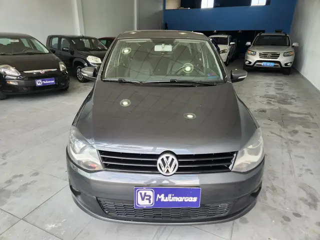 Carro Volkswagen Fox 2013 1.0 VHT (Flex) 4p