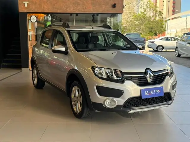 Carro Renault Sandero Stepway 2020 Easy R Flex 1.6 16V