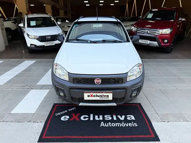 Carro Fiat Strada 2015 Working 1.4 (Flex) (Cabine Dupla)
