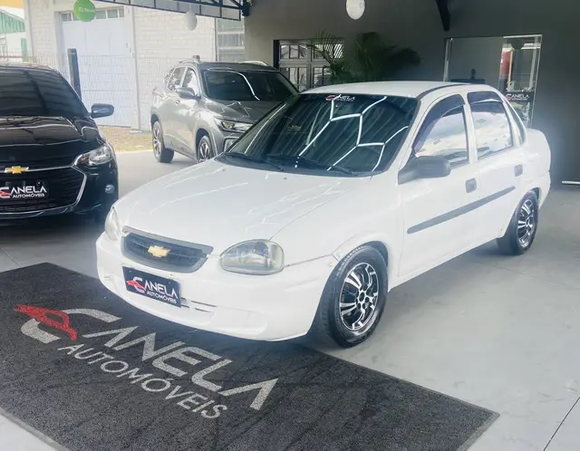 Carro Chevrolet Classic 2003 Corsa Sedan  1.6