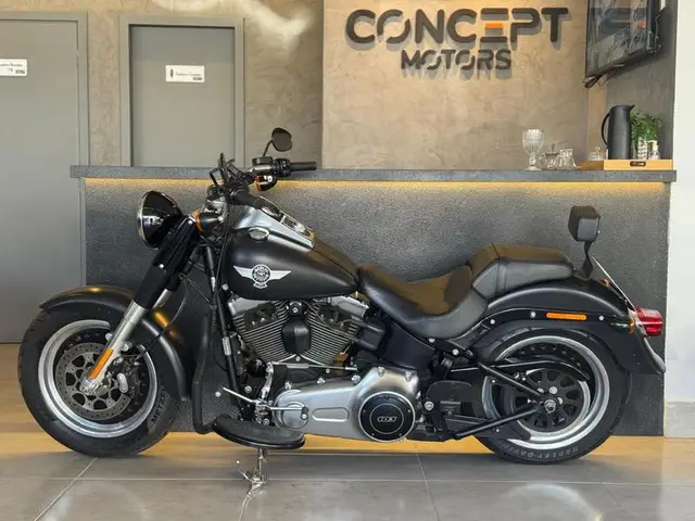 Moto Harley-Davidson Softail 2017 Fat Boy Special