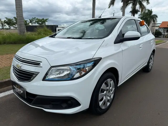 Carro Chevrolet Onix 2015 1.4 LT SPE/4