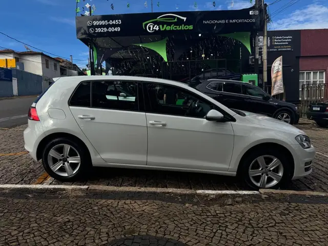 Carro Volkswagen Golf 2015 Comfortline 1.4 TSi