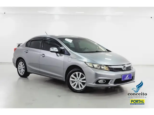 Carro Honda Civic 2014 New  LXS 1.8 16V i-VTEC (Flex)