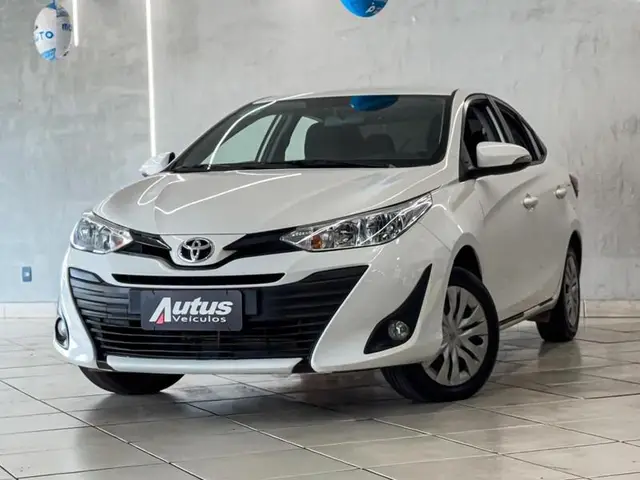 Carro Toyota Yaris Sedan 2020 1.5 XL Live (Flex)