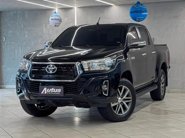 Carro Toyota Hilux Cabine Dupla 2020 Hilux 2.8 TDI SRV CD 4x4 (Aut)