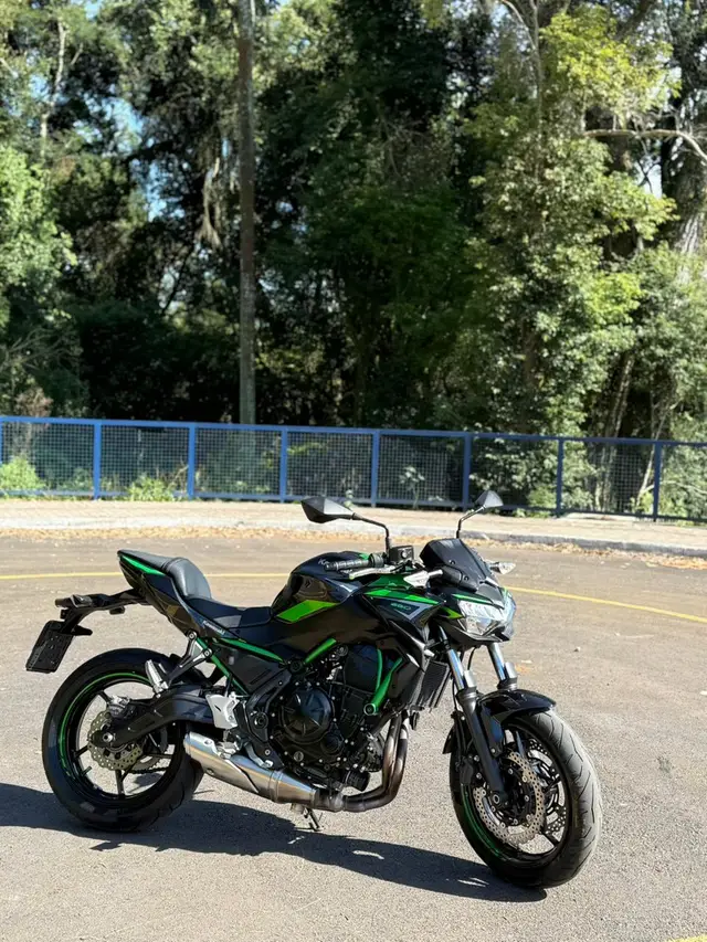 Moto Kawasaki Z 650 2022 SE ABS