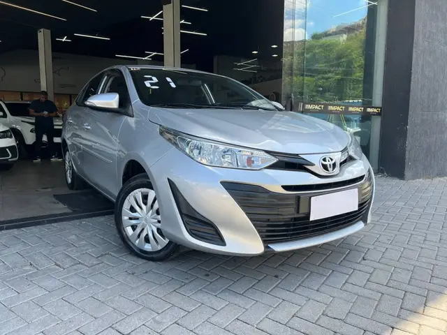 Carro Toyota Yaris Sedan 2021 1.5 XL Live (Flex)