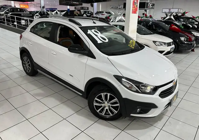 Carro Chevrolet Onix 2018 1.4 Activ SPE/4