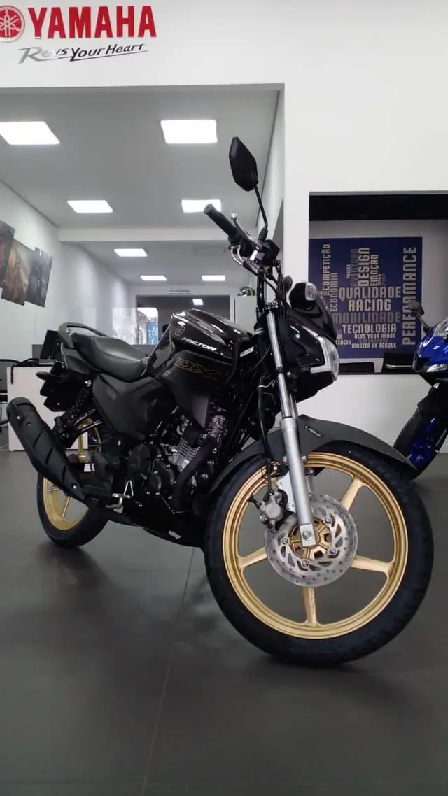 Moto Yamaha YBR 150 Factor 2025 DX