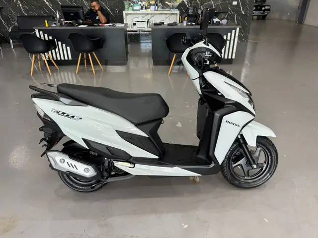 Moto Honda Elite 125 2026 CBS