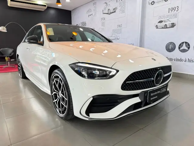 Carro Mercedes-Benz C 300 2025 AMG Line 2.0 TB (Aut.) (Híb.)