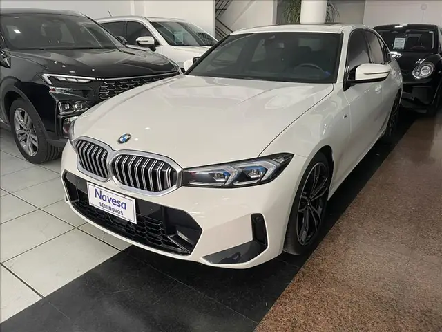 Carro BMW 320i 2024 M Sport 2.0 Turbo (Aut.)