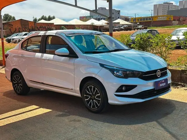 Carro Fiat Cronos 2019 1.3 Drive Firefly (Flex)