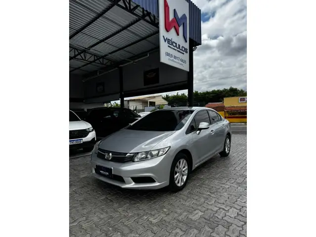 Carro Honda Civic 2015 LXS 1.8 i-VTEC (Aut) (Flex)