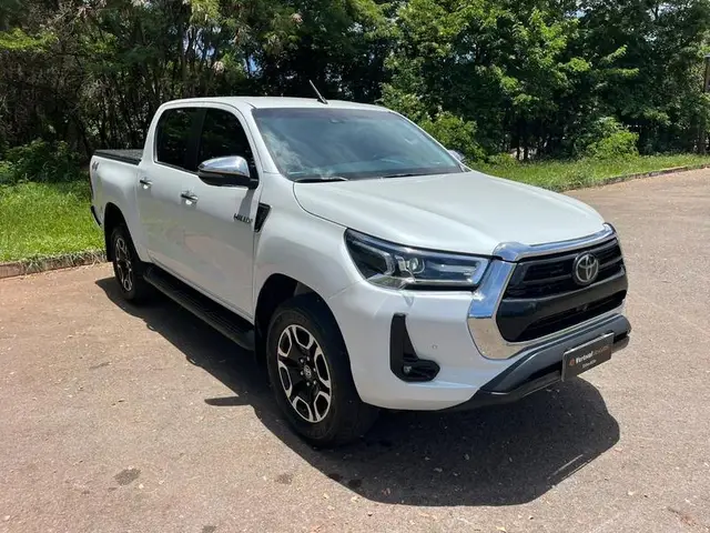 Carro Toyota Hilux Cabine Dupla 2024 Conquest 4x4 2.8 Diesel