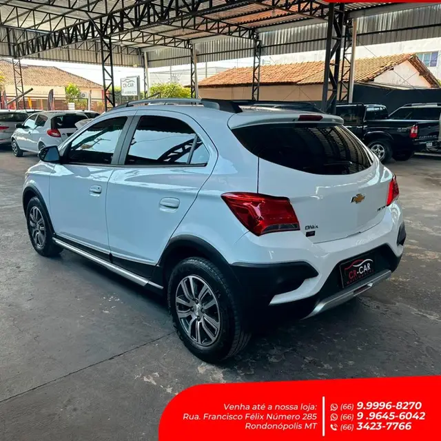 Carro Chevrolet Onix 2018 1.4 Activ SPE/4