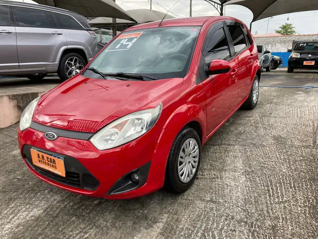 Carro Ford Fiesta Hatch 2014 S Plus 1.0 RoCam (Flex)