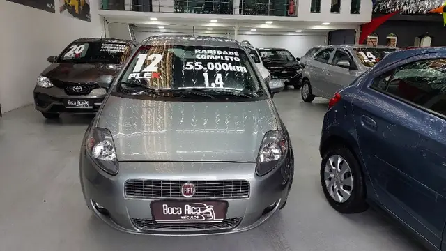 Carro Fiat Punto 2012 Attractive 1.4 (Flex)
