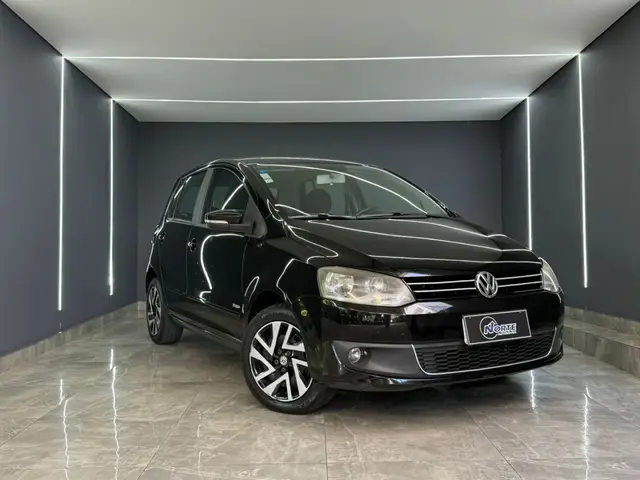 Carro Volkswagen Fox 2013 1.0 VHT (Flex) 4p