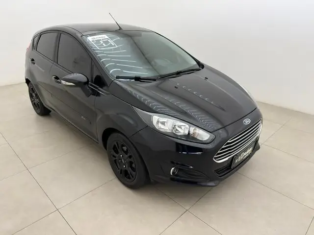 Carro Ford Fiesta Hatch 2017 SEL 1.6 16V Flex Mec. 5p - G