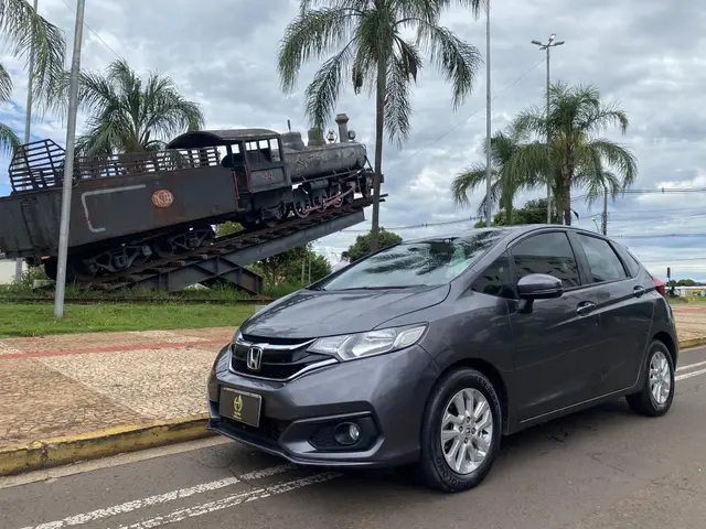 Carro Honda Fit 2018 1.5 16v LX CVT (Flex)