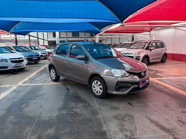 Carro Toyota Etios 2018 X 1.3 (Flex)