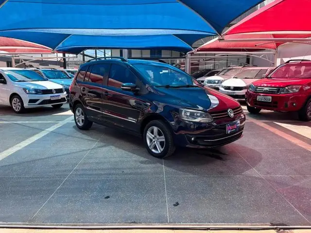 Carro Volkswagen SpaceFox 2011 Sportline 1.6 8V (Flex)
