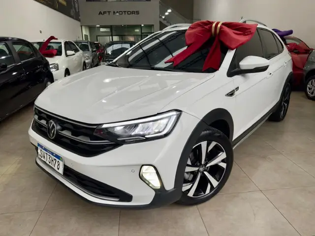 Carro Volkswagen Nivus 2024 Highline 200 TSI