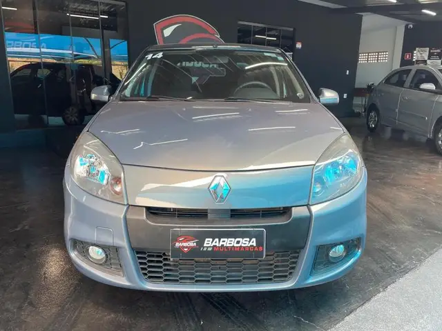 Carro Renault Sandero 2014 Authentique 1.0 16V (flex)