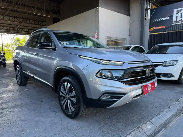 Carro Fiat Toro 2022 Volcano 1.3