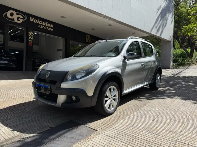 Carro Renault Sandero Stepway 2013 1.6 16V Hi-Flex (aut)