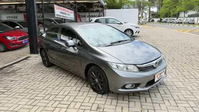 Carro Honda Civic 2014 New  LXS 1.8 16V i-VTEC (Flex)