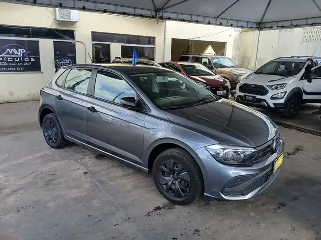 Carro Volkswagen Polo 2025 Track 1.0 Flex 12V 5p