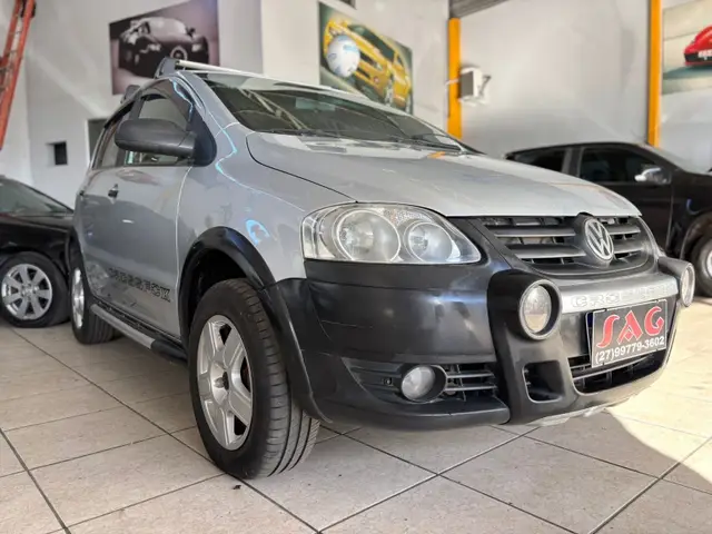 Carro Volkswagen CrossFox 2006 1.6 (Flex)