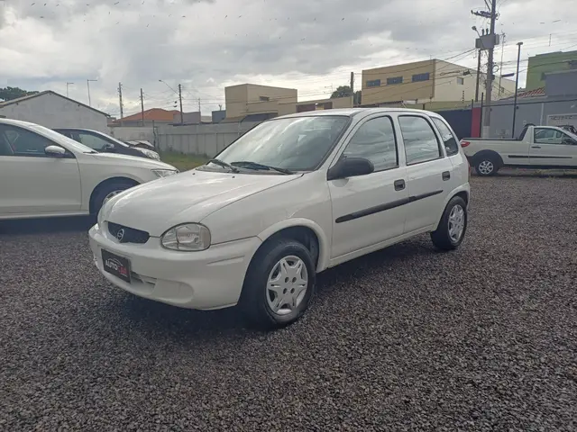 Carro Chevrolet Corsa Hatch 2001 Wind 1.0 MPFi 4p
