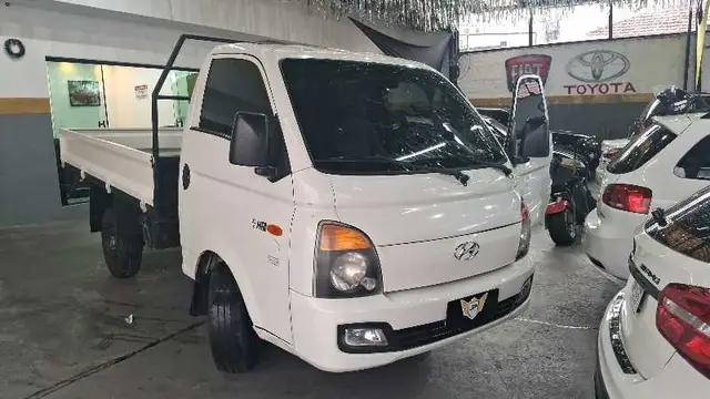 Caminhão Hyundai HR 2016 2.5 CRDi HD Longo sem Caçamba