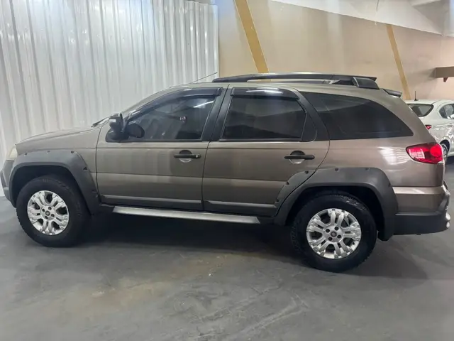 Carro Fiat Palio Weekend 2012 Adventure Locker 1.8 8V (Flex)