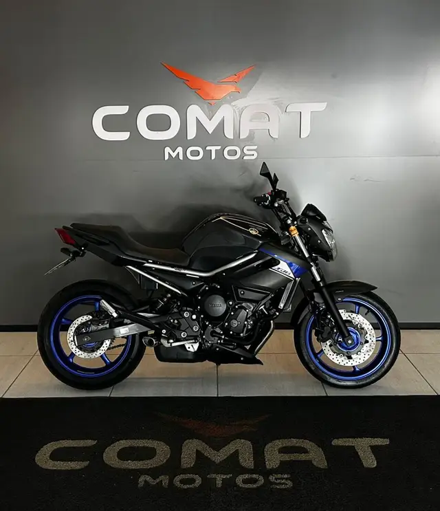 Moto Yamaha XJ6 N 2015 XJ6 N 600 (ABS)