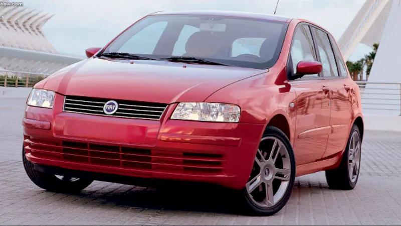 Raro Fiat Stilo Abarth está à venda por um quarto do valor de um Pulse Abarth