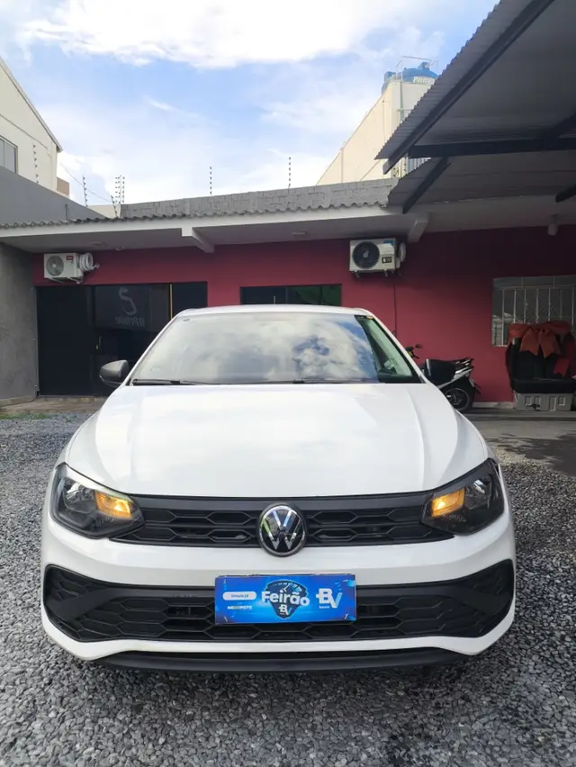 Carro Volkswagen Polo 2024 Track 1.0 Flex 12V 5p