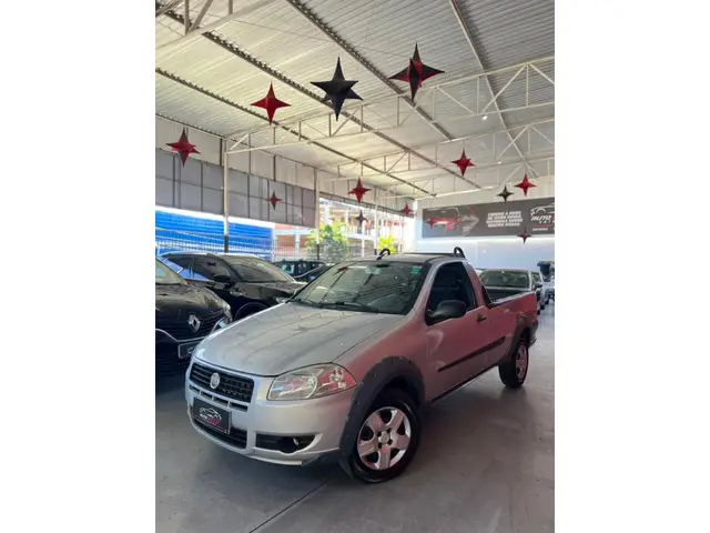 Carro Fiat Strada 2013 Working 1.4 (Flex)