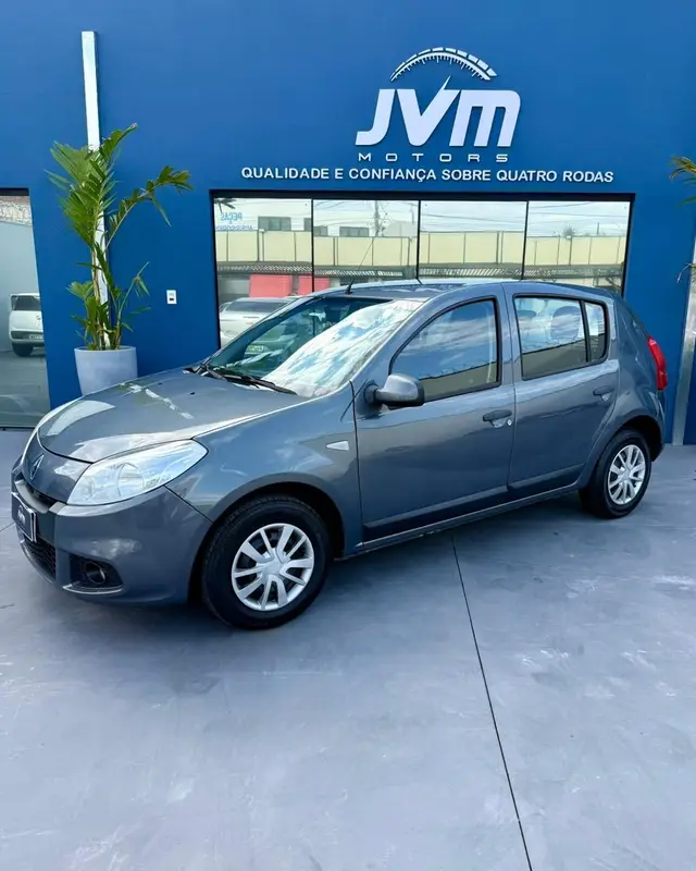 Carro Renault Sandero 2013 Authentique 1.0 16V (flex)