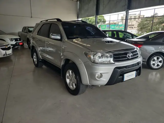 Carro Toyota Hilux SW4 2009 SRV 4x4 3.0 Turbo  (aut)