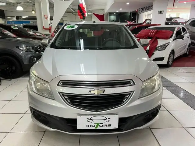 Carro Chevrolet Onix 2013 1.0 LT SPE/4