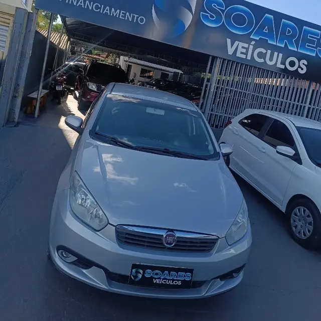 Carro Fiat Grand Siena 2015 Evo Attractive 1.4 8V (Flex)