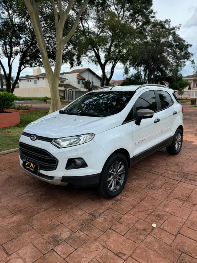 Carro Ford EcoSport 2015 Ecosport Freestyle 1.6 16V (Flex)