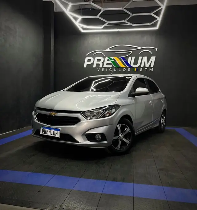 Carro Chevrolet Onix 2018 1.4 LTZ SPE/4