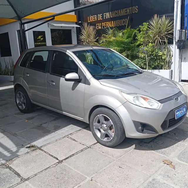 Carro Ford Fiesta Hatch 2014 SE 1.0 RoCam (Flex)