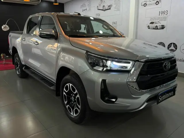 Carro Toyota Hilux Cabine Dupla 2021 SRX 2.8 TDI CD 4x4 (Aut)